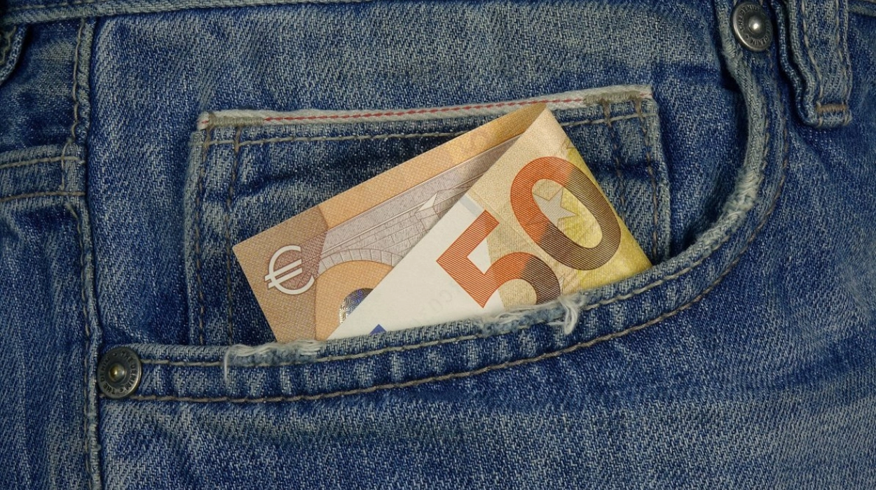 Latvia Seizes Laundered Money and Real Estate from Tajik Citizen in Major AML Crackdown