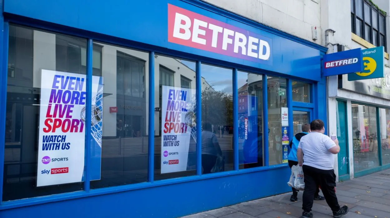 UK Gambling Commission Fines Betfred £825,000 for AML and Player Protection Failings